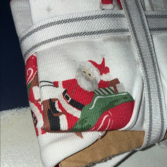 Pottery Barn Santa Pajama Set - White and Red - Picture 5 of 8